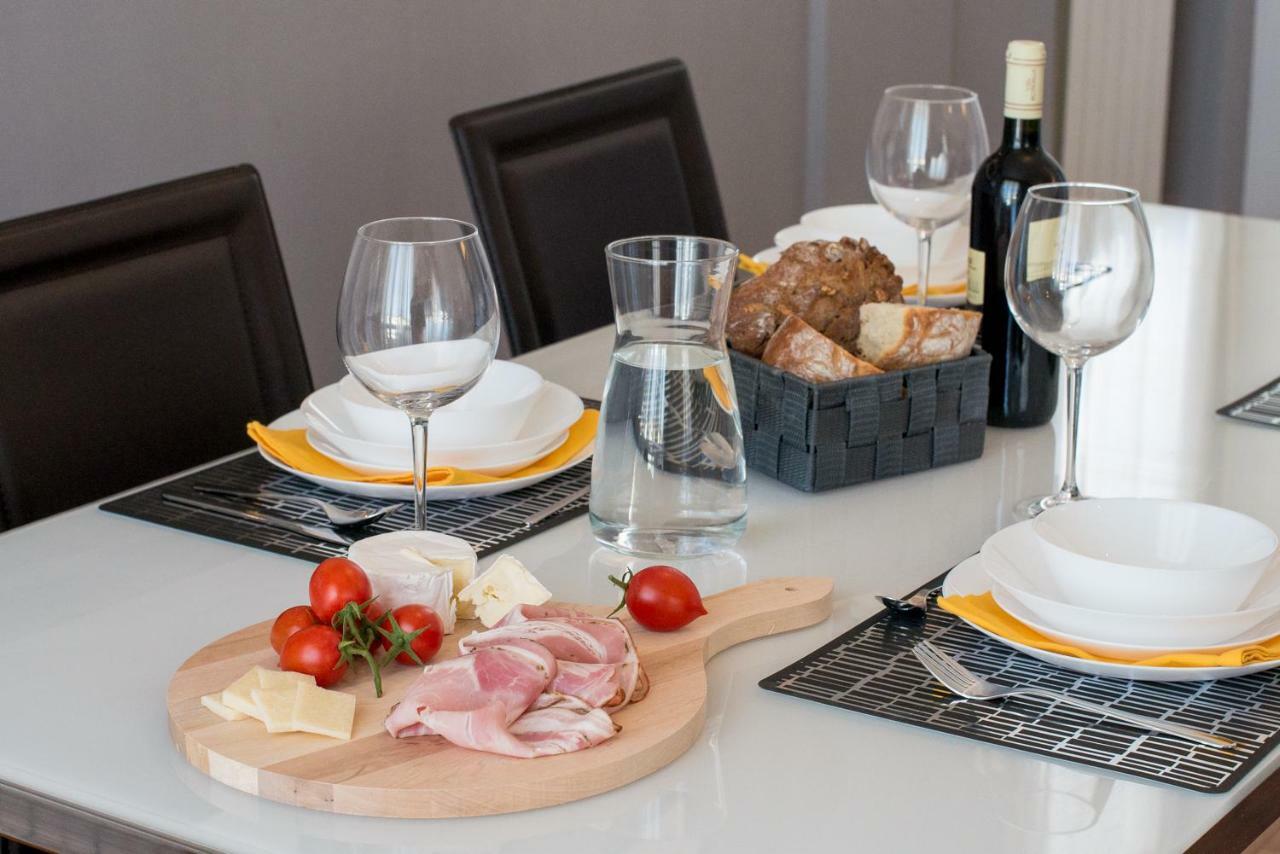 Ampio, Elegante Apt Con Aria Condizionata E Bici Gratis Viareggio Buitenkant foto